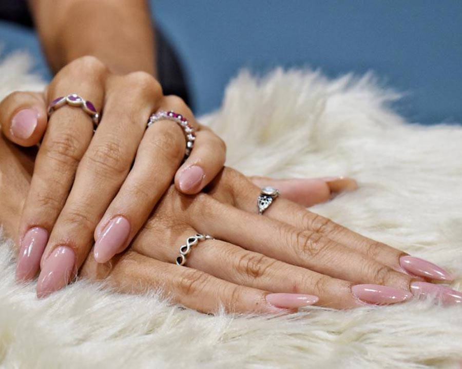 Ways on How to bring back your healthy Nails